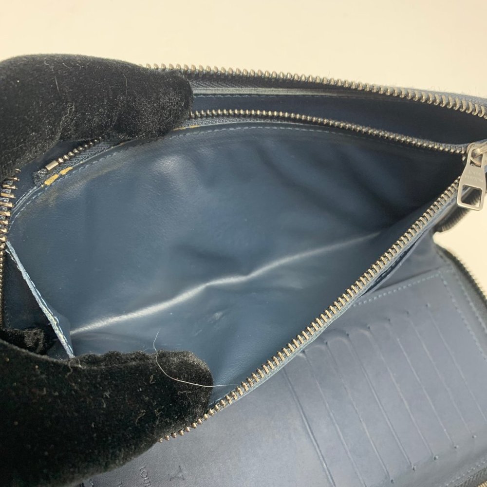 Louis Vuitton Zippy Wallet - Picture 8 of 12